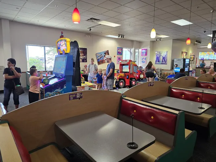 Chuck E. Cheese Picture 4