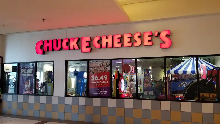 Chuck E. Cheese Picture 1