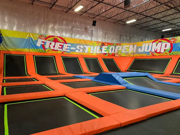 Urban Air Trampoline and Adventure Park Picture 3