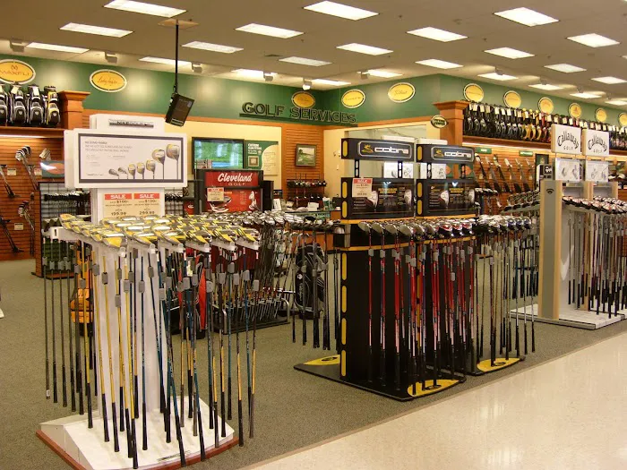 DICK'S Sporting Goods Picture 3