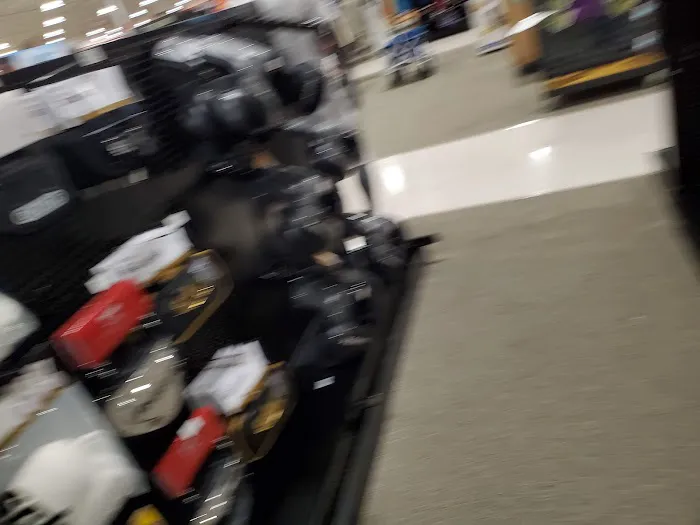 DICK'S Sporting Goods Picture 10