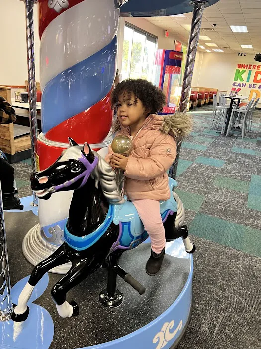 Chuck E. Cheese Picture 7