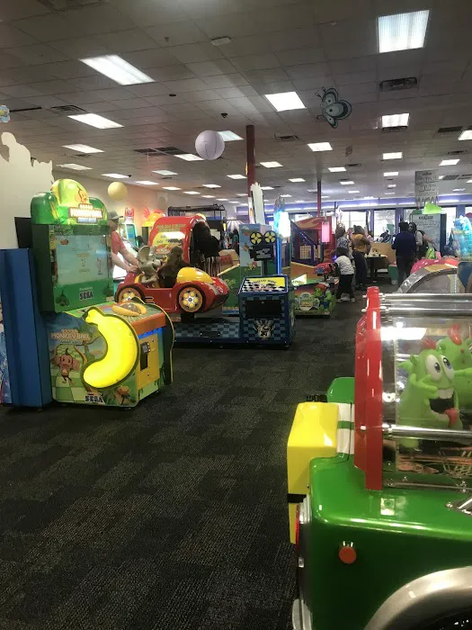 Chuck E. Cheese Picture 5