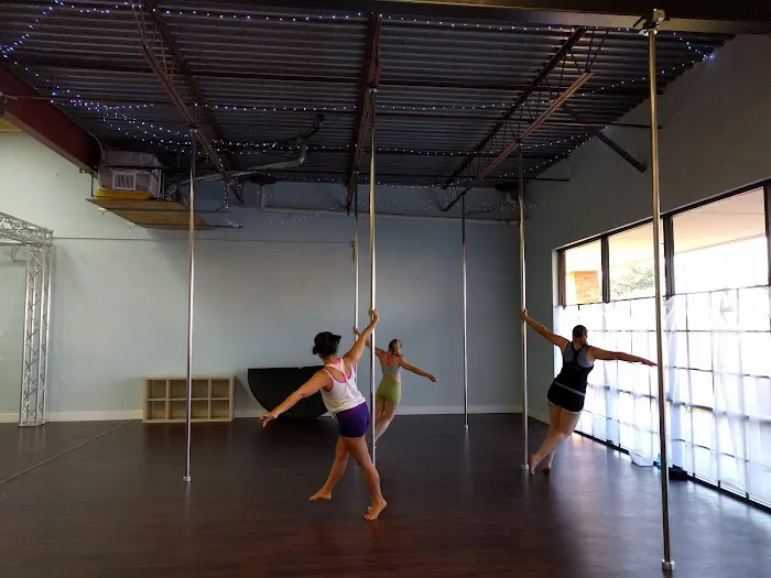 Laché Movement Co. Picture 9
