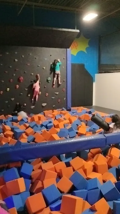 Flip'z Trampoline & Family Fun Park Picture 1