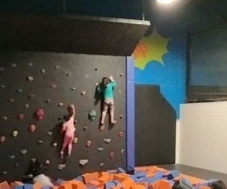Flip'z Trampoline & Family Fun Park
