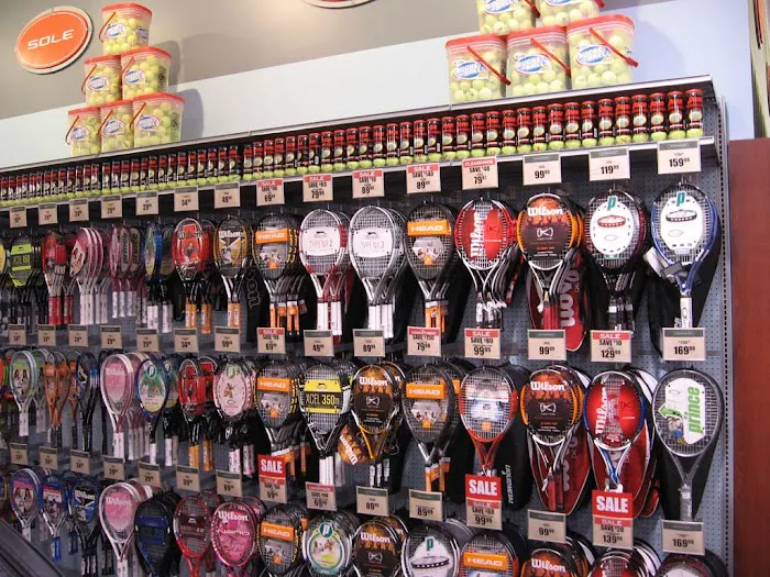 DICK'S Sporting Goods Picture 7