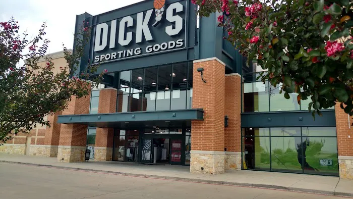 DICK'S Sporting Goods Picture 8
