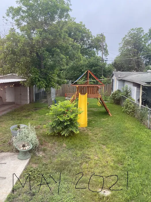 Rainbow Play Systems of Texas Picture 6