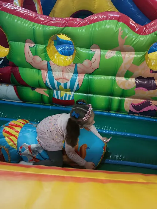 J.U.M.P.S. Indoor Bounce House & Party Zone Picture 4