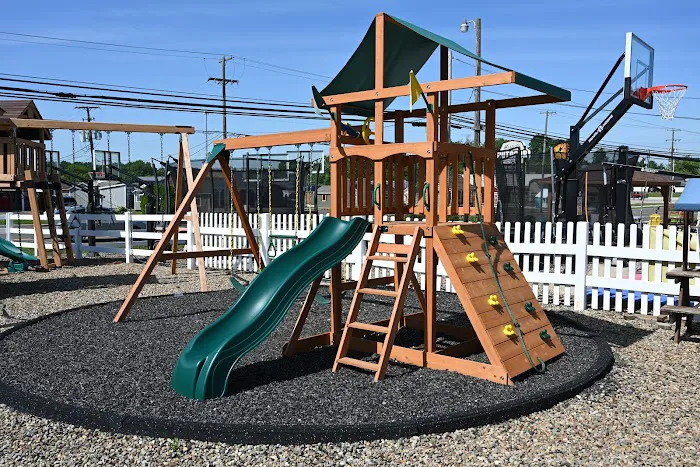Kids World Play Systems - Medina Picture 3