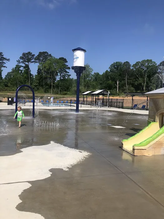 Melrose Park Playground & Splashpad Picture 4
