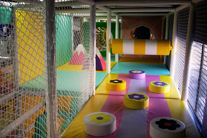 Kool Kids Club - Indoor Playground & Birthday Party in Los Angeles Picture 9