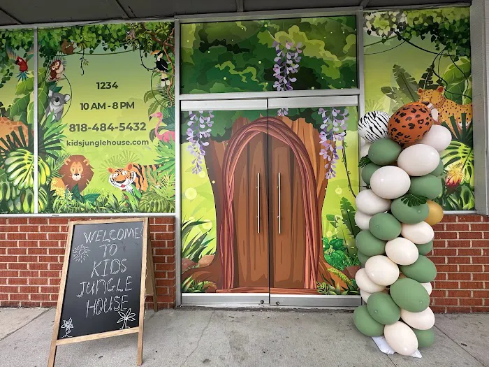 Kids Jungle House Picture 3