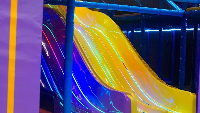 Wonderland 4 Kids Indoor Playground Picture 2