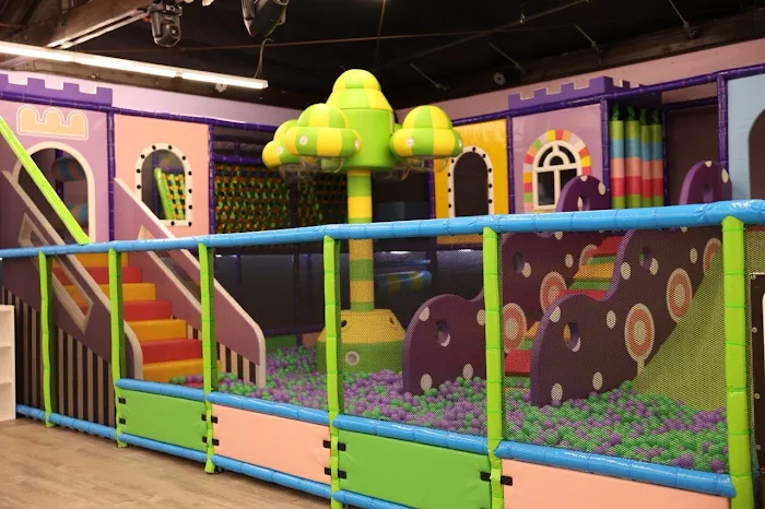 Wonderland 4 Kids Indoor Playground Picture 1