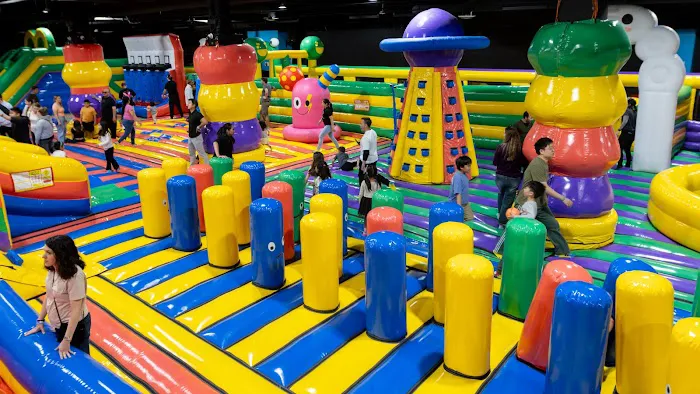 FUNBOX LOS ANGELES - ARCADIA Picture 1