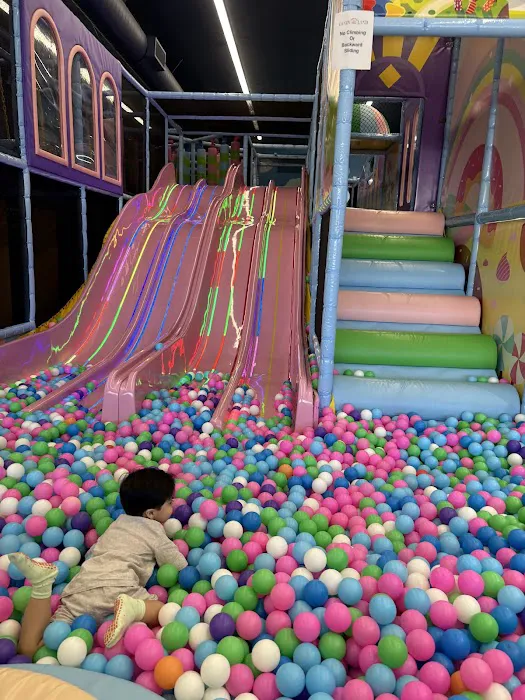 World of Candy Land Indoor Playground Picture 5
