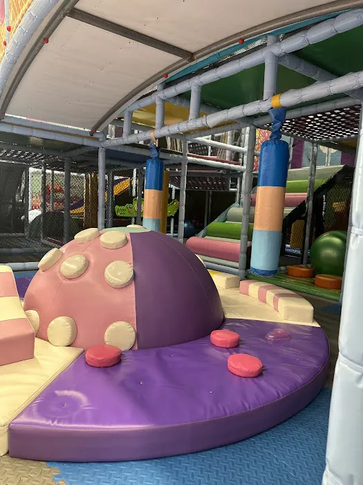 World of Candy Land Indoor Playground Picture 4