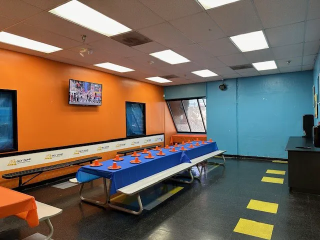 Sky Zone Trampoline Park Picture 9
