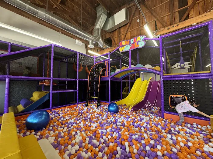 Fun Play World Kids Indoor Playground Picture 1