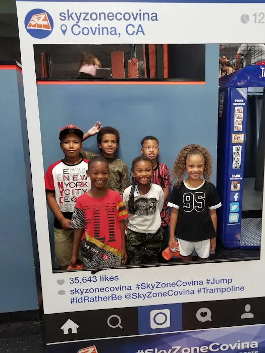 Sky Zone Trampoline Park Picture 4
