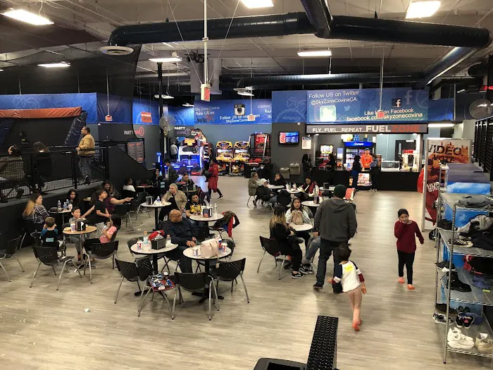Sky Zone Trampoline Park Picture 6