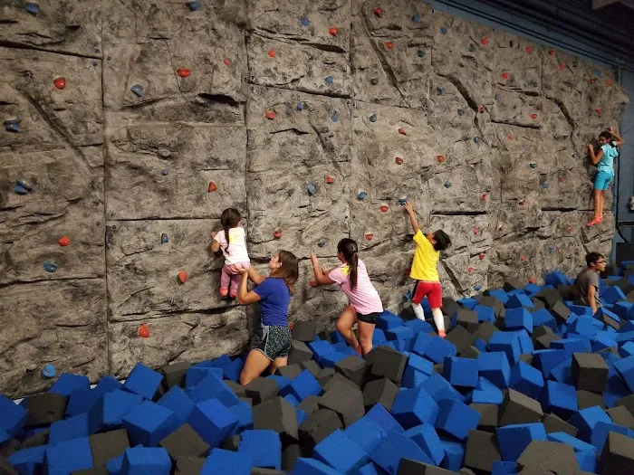 Sky Zone Trampoline Park Picture 10