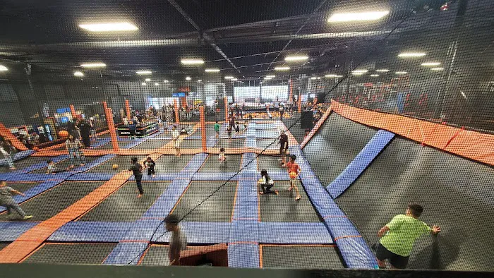Sky Zone Trampoline Park Picture 5