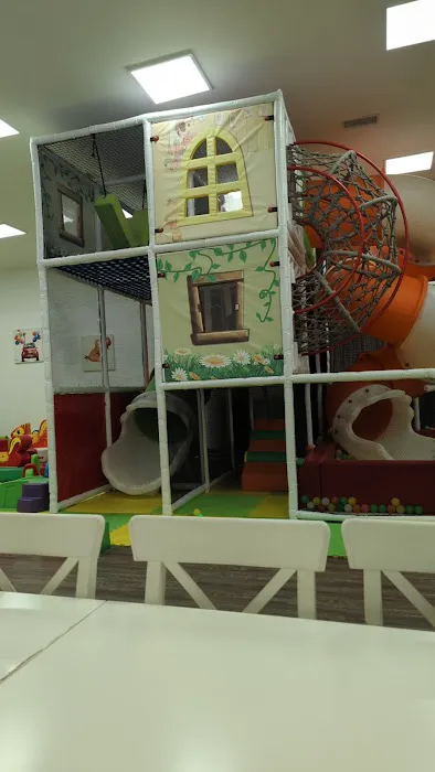 Kool Kids Play Picture 6