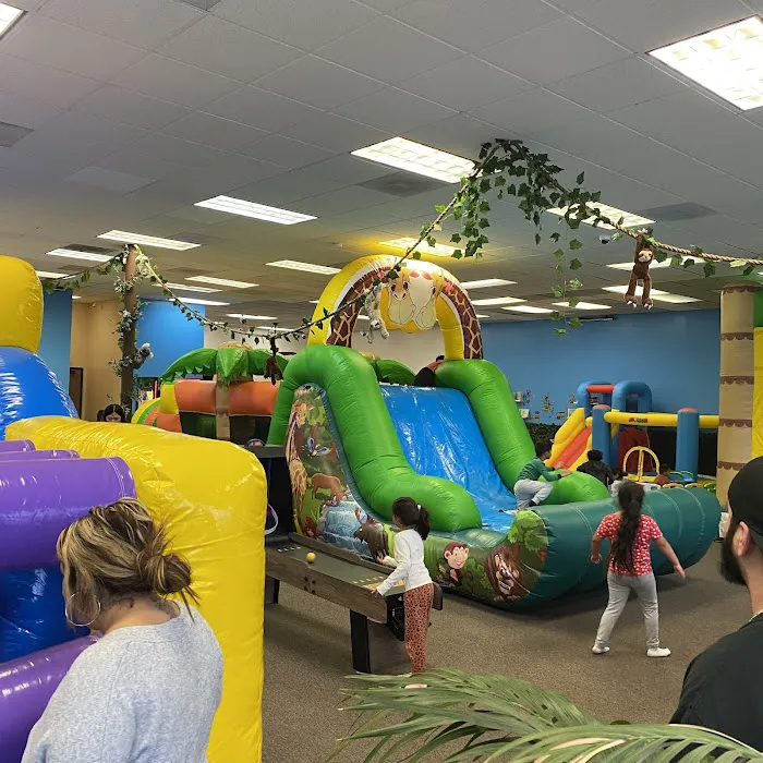 JUMPER'S JUNGLE NORWALK Picture 2