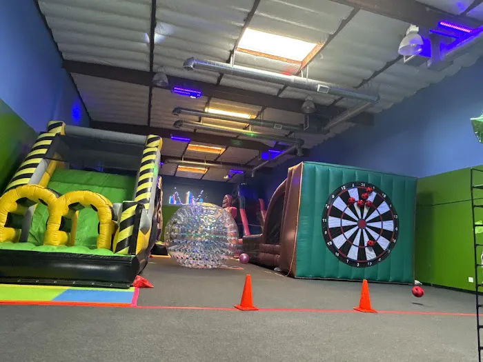 Froggy Jumpers Indoor Park Picture 3