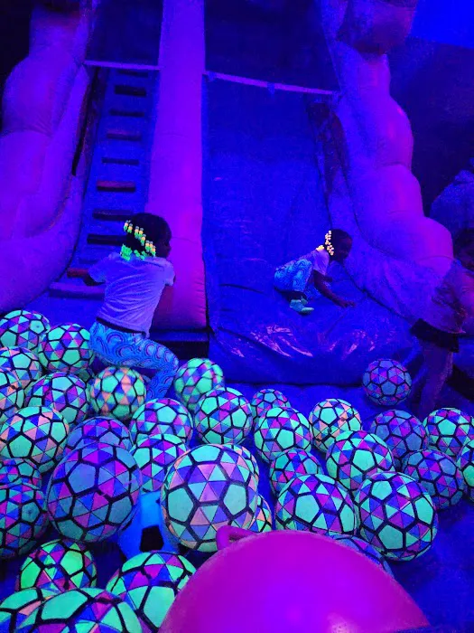 Froggy Jumpers Indoor Park Picture 9