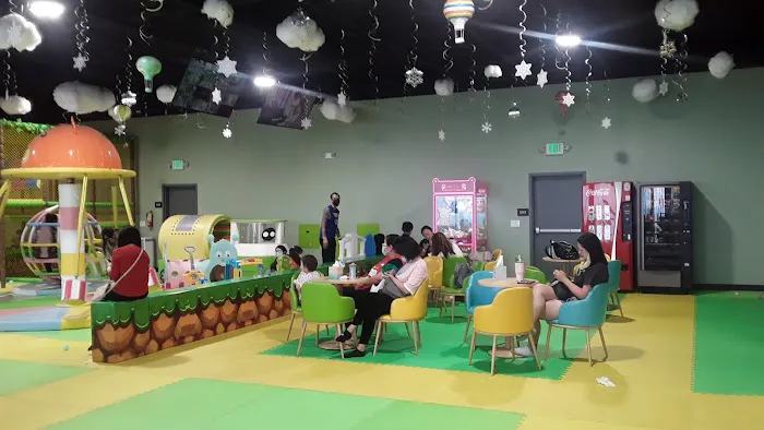 Jump Jungle Kids Indoor Playground Picture 10