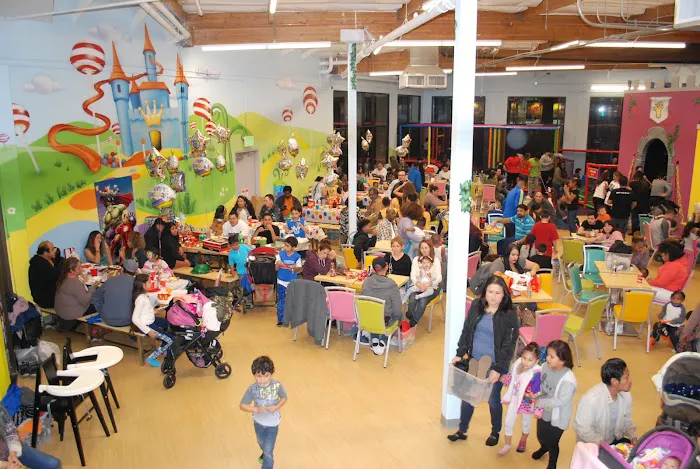 Kids Empire Covina Picture 5