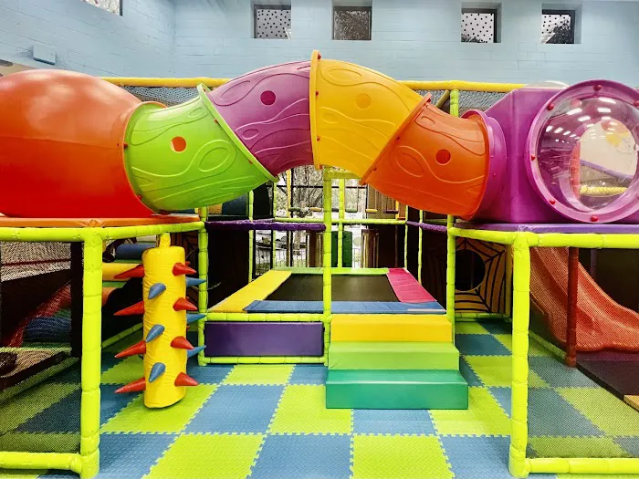 Play & Beyond Fun Zone Picture 2