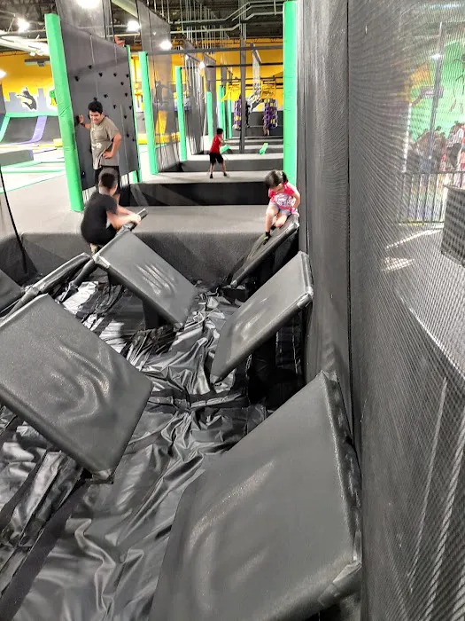 Get Air Trampoline Park Picture 6