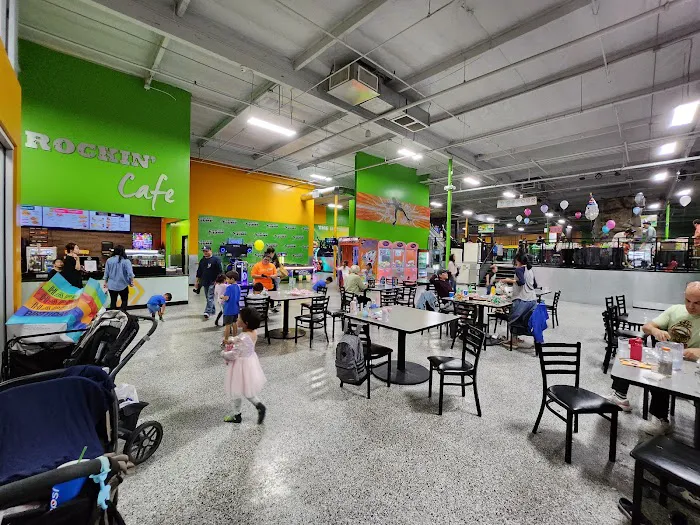 Sky Zone Trampoline Park Picture 7