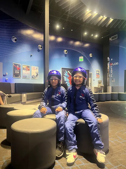 iFLY Indoor Skydiving - Ontario Picture 7