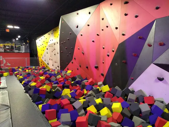 Sky Zone Trampoline Park Picture 4