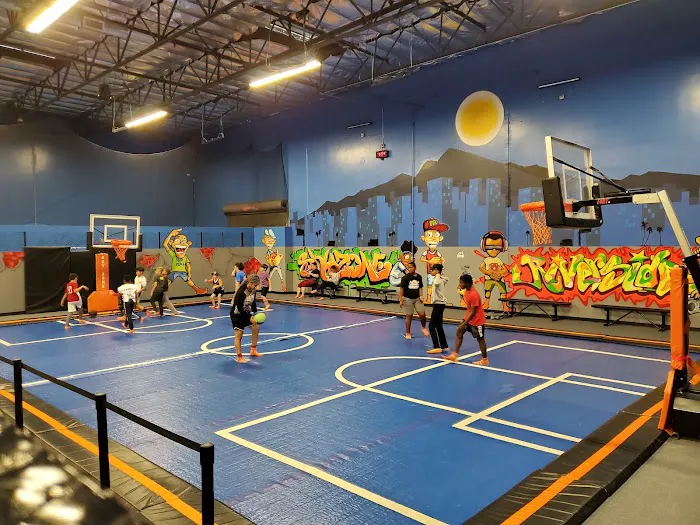 Sky Zone Trampoline Park Picture 5