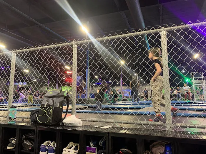 Sky Zone Trampoline Park Picture 7