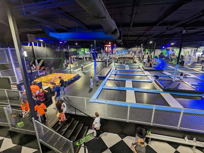 Sky Zone Trampoline Park Picture 6