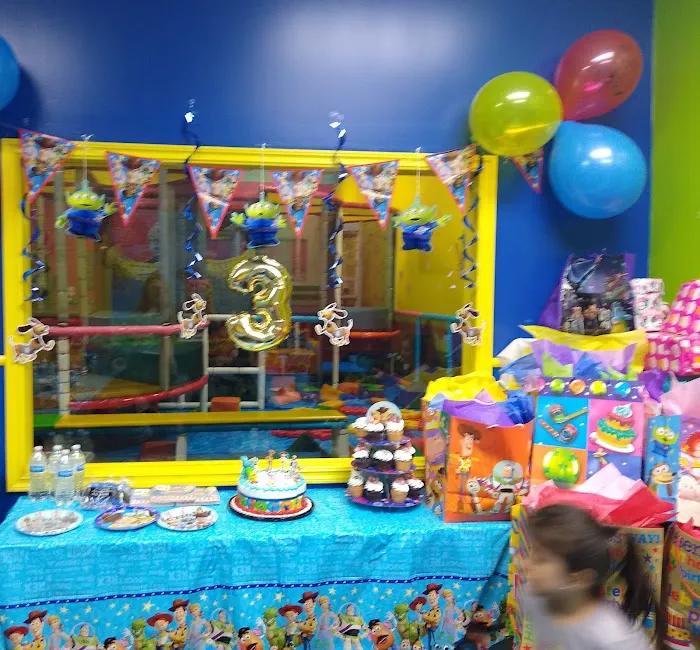 LOL KIDS CLUB - ONTARIO, CA Picture 9