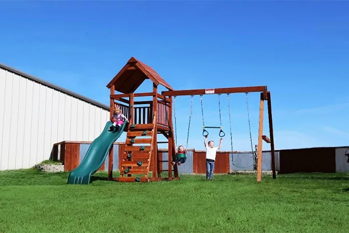 Swings N' Things Picture 3