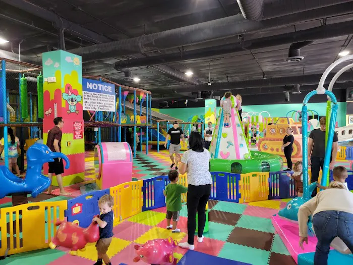 We Play Loud Kids Indoor Playground Picture 1