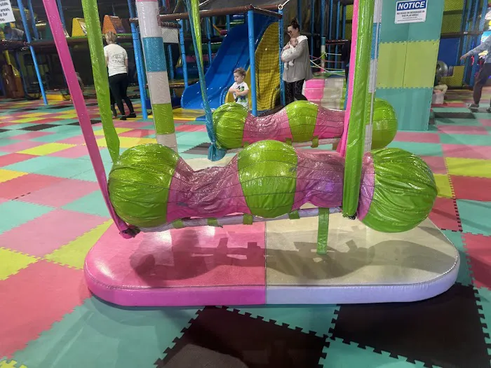 We Play Loud Kids Indoor Playground Picture 7