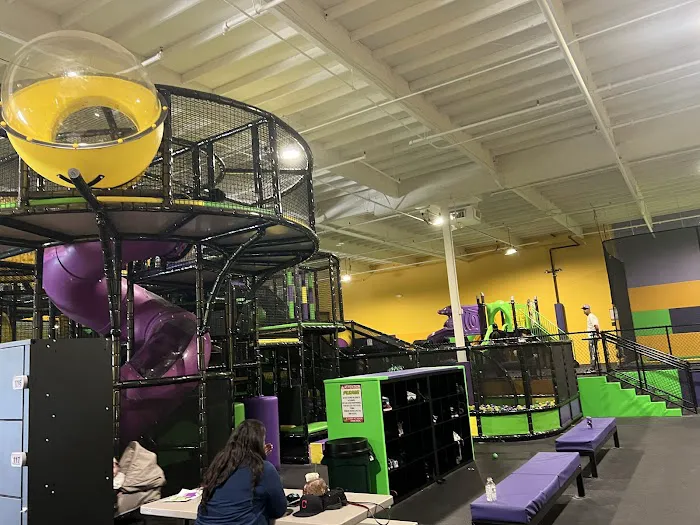 Get Air Trampoline Park Picture 1