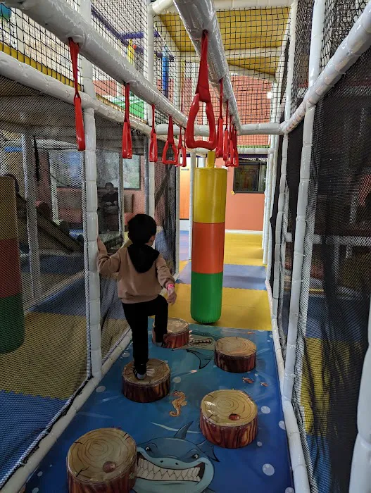 High 5 Indoor Playground Picture 6