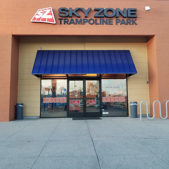 Sky Zone Trampoline Park Picture 1